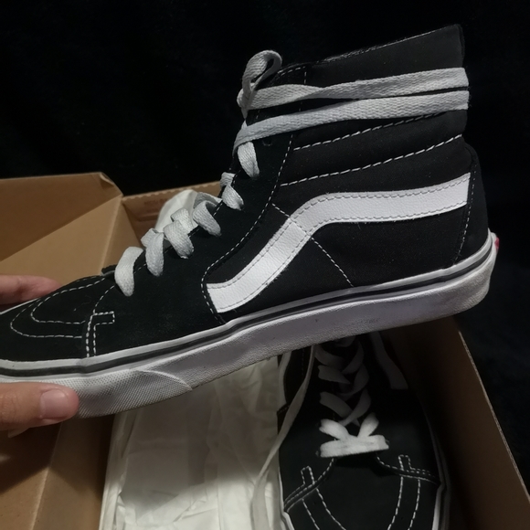 UNISEX High Top Vans - Picture 2 of 5
